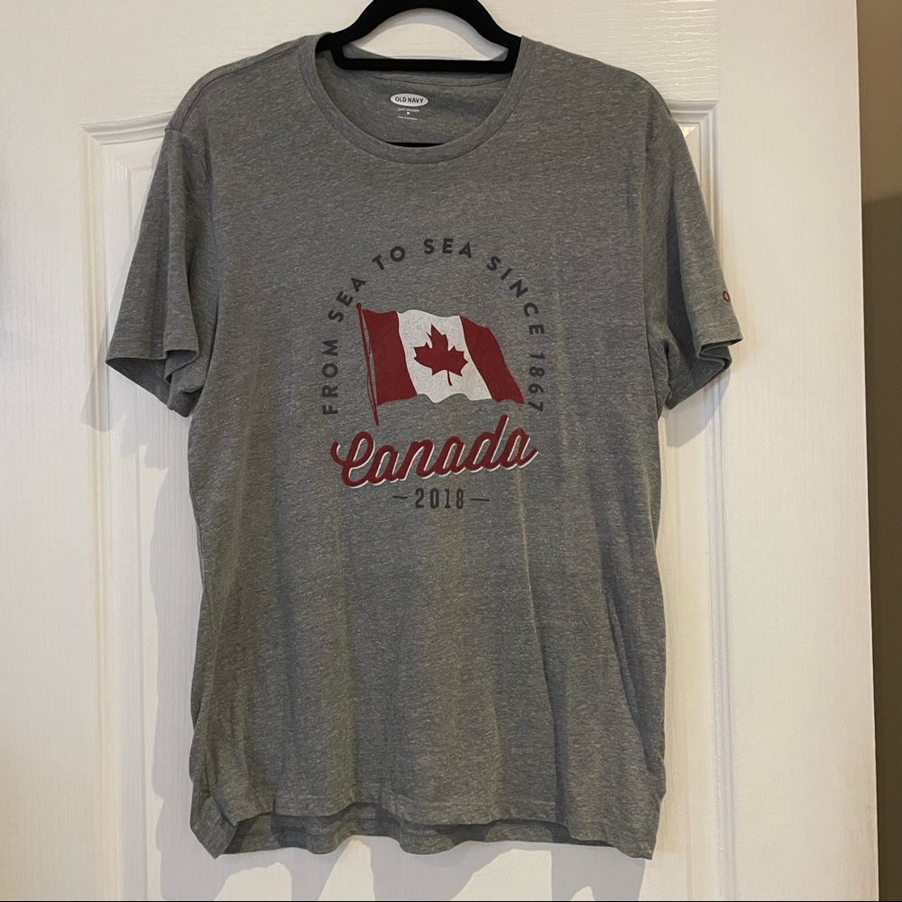 Old Navy tee